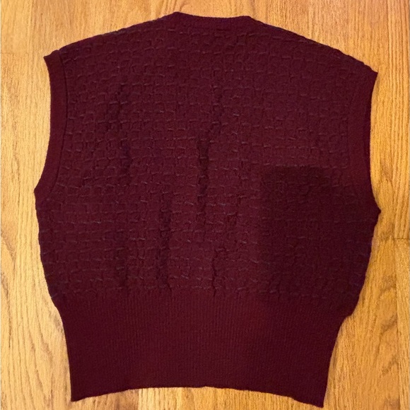 Jaeger vintage wool waffle knit patterns maroon button vest size small - Picture 2 of 15